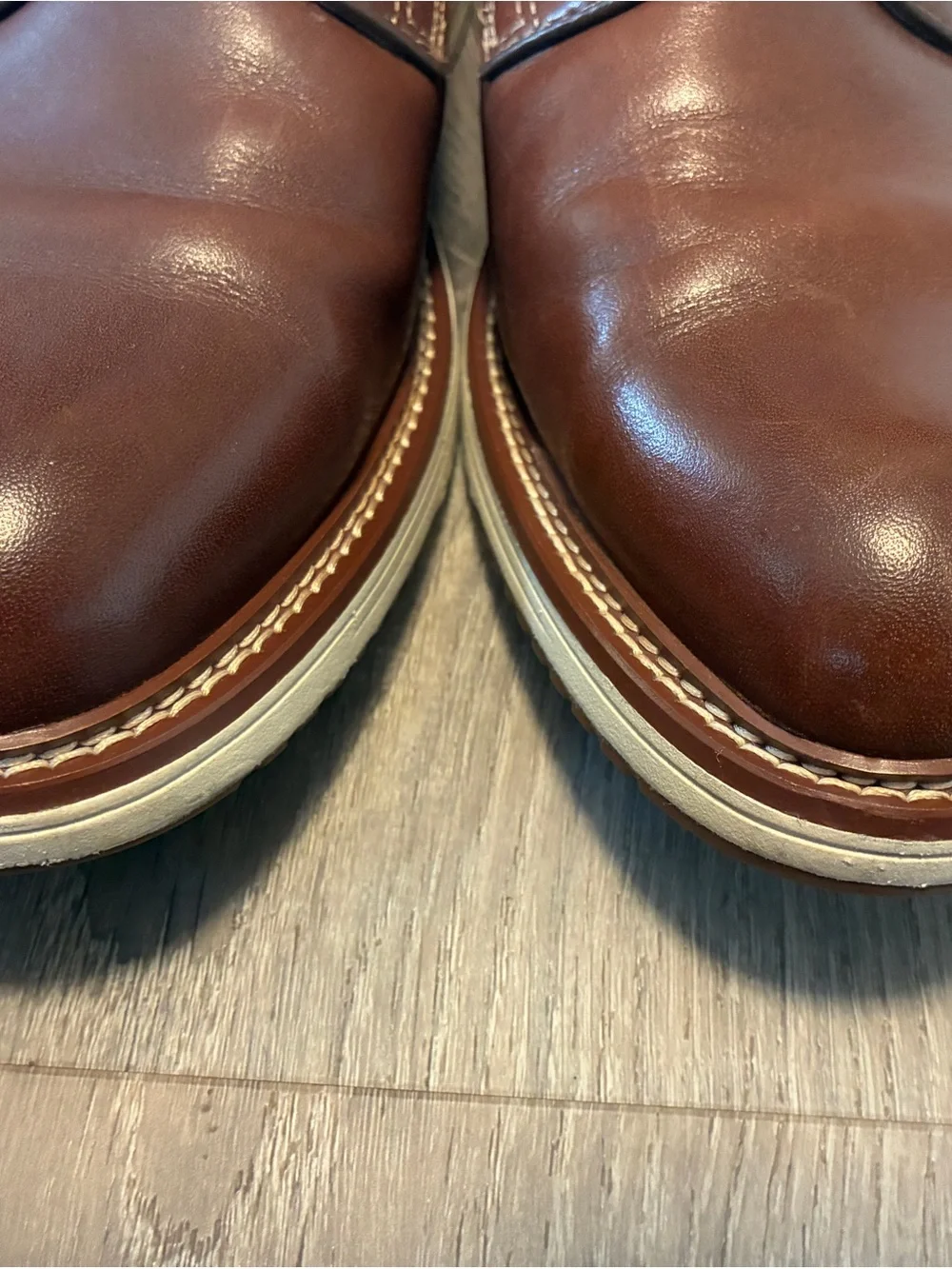 Men's Johnston & Murphy Brown Leather Shoes with White Outsole size 11.5